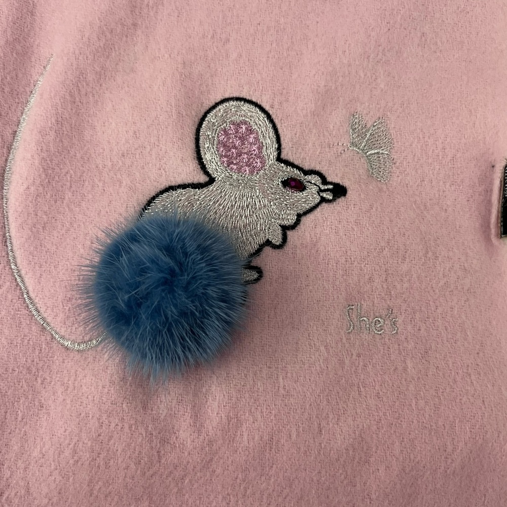 She's FREE STYLE JUST FOR YOU Scarf - Picture 4 of 7